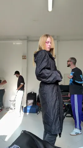 the hair is the outfit  #OOTD #editorial #avantgarde #makeup #wig 