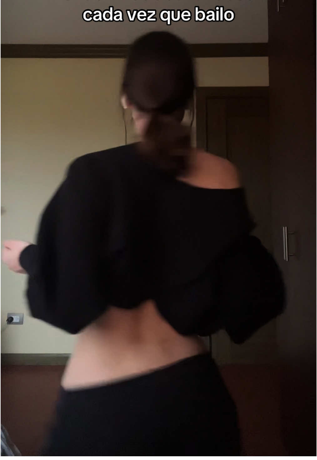 -Te puedes desahogar bailando 💃🏻#dance #fyp #energy #girls 