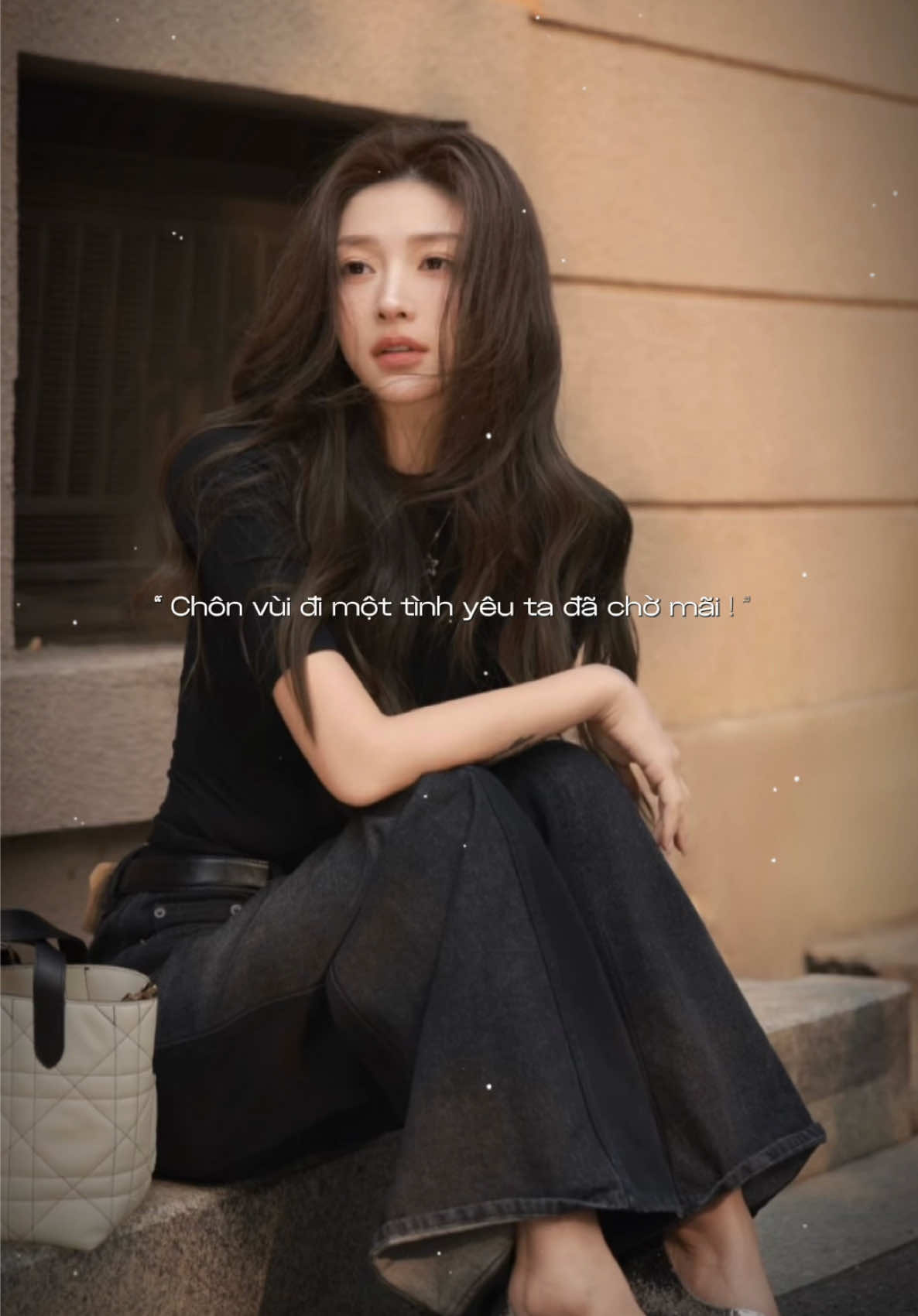 Mộng đẹp như trăng cớ sao em xa rời… #laroichieuthu #thanhdat #quangvinh #dinhhoangquoc #nboroentertainment 