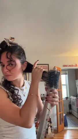 how to blow out your hair… honestly i think shampooing 3x everytime you wash it makes a big difference, i also use a hair mask once a week. make sure your roots are super dry, and that you’re creating tension as you pull the blow dry brush down towards the ends #hairtok #blowout #hairtutorial #curlyhair #hairroutine 