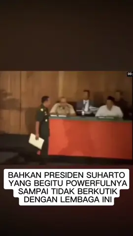 di tahun 1985 beacukai mau di bubarkan sama Suharto . Sumber YouTube : bennix #BennixClipper2025#fyp#beritaterkini#suharto#beacukai@Bennix | Investor 