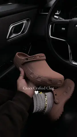 #crocs #crocscraftedclog #crocsnewarrivals #neutralgirlie #brownaesthetic 