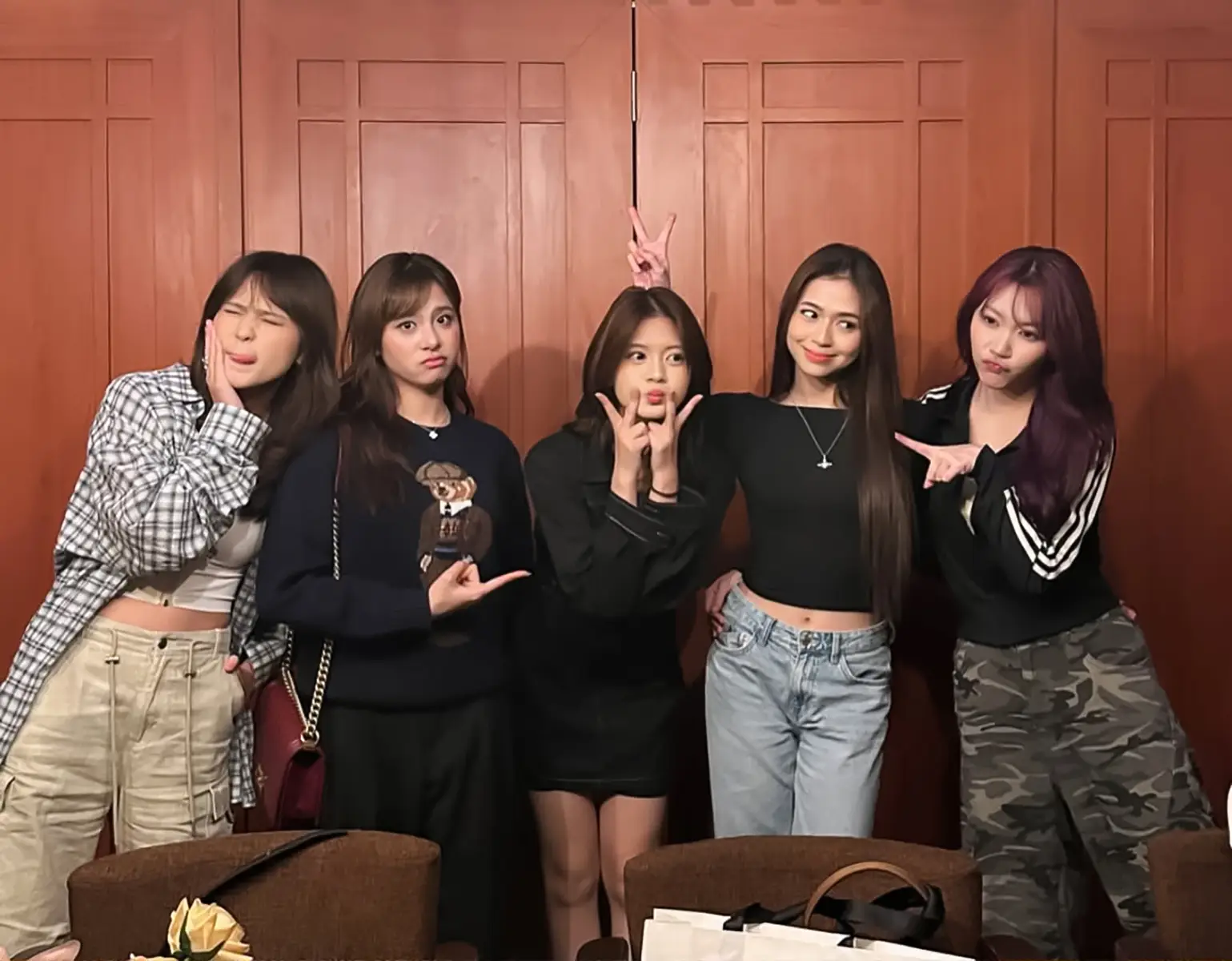 kak Chika yg di suruh foto ni #christyjkt48 #angelinachristy 