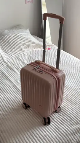so perfect for quick getaway 💌 #luggage #fyp #viral #freebirdluggage 