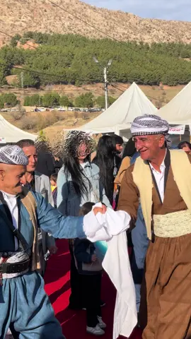 Vistavala tahine l amediye🤍#duski #amedi #aveenduski #duhok_zaxo_amedi_semel_akre #duhok 