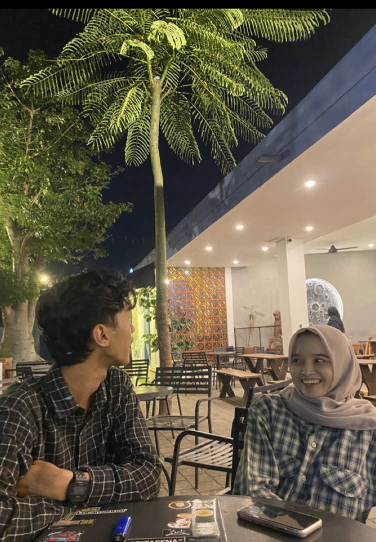 Its hard but were trying🤝🏻