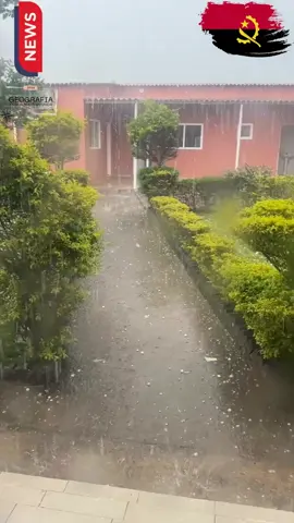 Agora!! Chuva forte com granizo, atinge o município de Cubal, na província de Benguela, em Angola. Na tarde desta sexta-feira, 05 de dezembro. #temporal #granizo #cubal #angola🇦🇴 #angolatiktok 