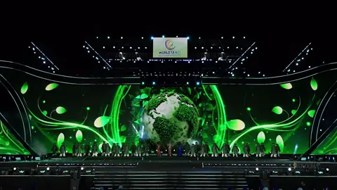 The performance lit up the stage with a powerful “Unstoppable” x “Hall of Fame” mashup, featuring Trang Pháp alongside Miss Cosmo Bahamas, Miss Cosmo New Zealand, and Miss Cosmo Guyana. 📍 Opening Ceremony of World T.E.A Fest 2025 #Worldtea #WorldTeaFest2025 #LeHoiTraQuocTe2025 #MissCosmo #ImpactfulBeauty          