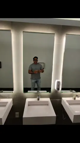 #diseñodebaños #bañospublicosplazacomercial #arquitectos #comodiseñarbañospublicos #elarquibustamante 