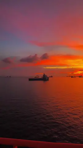 ketenangan laki-laki itu ada dimalam hari, wajar kalu laki-laki jarang tidur, bukan sengaja untuk begadang, tapi hanya di malam hari ia menemukan ketenangan,😎 #quotes #lelaki #fyppppppppppppppppppppppp #4u #fyp  @fikzara @lidyamatta @❄️Amoii69❄️ @nhzan05 