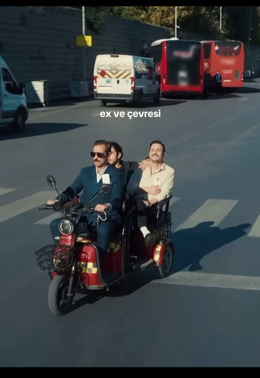 bu bolum kaptan kardeslerin bos bogazlikkk ahahsh  #veliaht #keşfet 