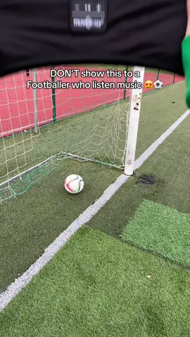 Send this to a soccer player ⚽️😮‍💨 #footballskills #sports #Soccer #soccerlife 
