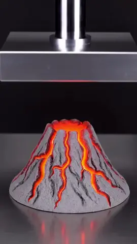 This is so satisfying to watch #satisfyingvideos #hydraulicpress #fyp #viral #foryoupage❤️❤️ 