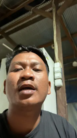 Belilah rokok favoritmu dan minumlah kopi yang sedikit mahal untuk mengapresiasi diri sendiri