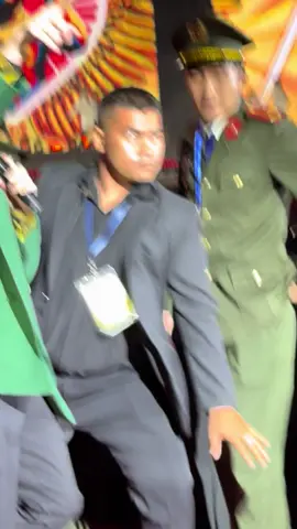 T thắng đời 10-0 rồi bây ơi bây 😆😆😆😆#noophuocthinh #MissCosmo #lehoitra#canivalcostume 