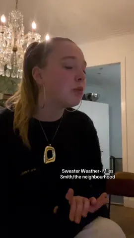 Sweater weather - The neighboorhood/ Myles Smith #sweaterweather #singing 