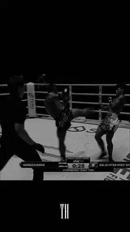 เปิดโหมดล่่า☠️#ทรงชัยน้อย #onechampionship #songchainoi #muythi 