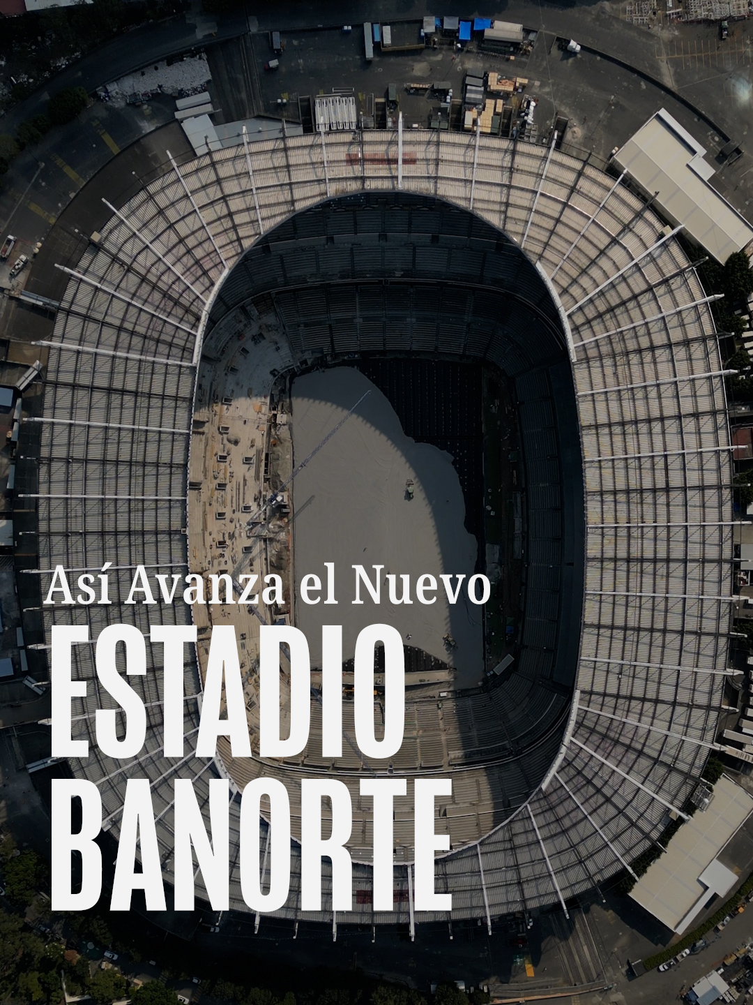 El nuevo Estadio Banorte cada vez está más cerca de ser inaugurado. Danielle Dithurbide documentó cómo va la obra hasta el momento, que promete entregar un recinto con la más alta tecnología para disfrutar de partidos de futbol y otros eventos, como conciertos masivos.  La cancha tendrá un mecanismo diseñado para drenar el agua en casos de lluvias fuertes. Habrá nuevas pantallas de alta definición y un sistema de sonido totalmente renovado. Todos los aficionados, además, tendrán acceso a una red Wi-Fi de alta velocidad en el recinto. Para Félix Aguirre, director general del Estadio Banorte, el resultado será una combinación entre un sitio con mucha historia y uno muy tecnológicamente avanzado. #EstadioBanorte#mundial#futbol#reelnmás