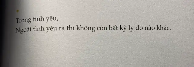 Chúng ta đau khổ không phải vì bị quá khứ giữ chân, Chúng ta đau khổ vì nghĩ về quá khứ và tự nhốt mình trong đó… #books #BookTok #booktalker  #tiktokviral 