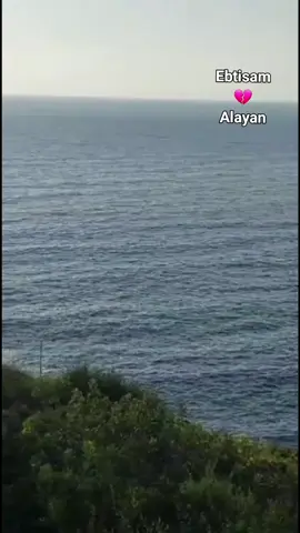 ✍  مهما تبعدوا من قلبي قريبين ❤ وعلى غيابكن  عالوجع يا رب عين 🤲 انتو  القلب انتو الروح والعين ❤ انتو الحب يا اغلى الاحباااب ❤