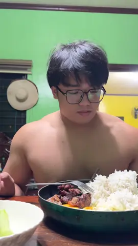4 eggs, 8 tapa, white rice, & 2 cucumbers #fyp #joshyiii