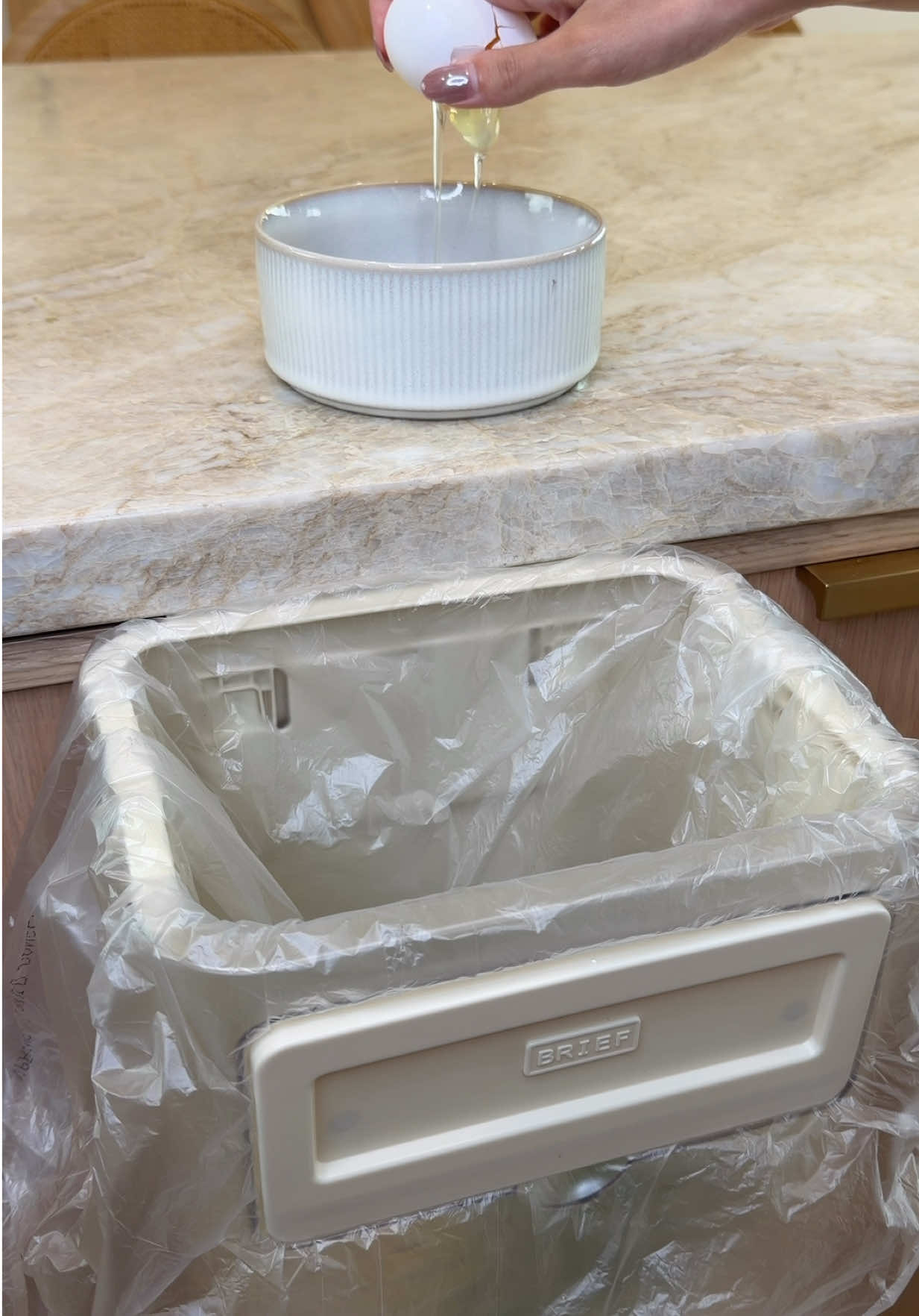 🔗In Bio! Foldable Hanging Trash Can💛 #amazonhome #amazonkitchen #organizedkitchen #tidyhome #kitchengadgets 