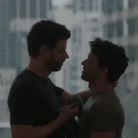 #SKIP once scott said “i’m so into you” I KNEW i had to edit them to this. one episode in and they’ve become so dear to me omg 🫶🏾 ac: @audiosfxss <3 #heatedrivalry #scotthunter #kipgrady #fypシ 