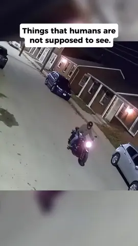 Things that humans are not supposed to see video camera paranormal scary #paranormal #scary #horrortok #horror 