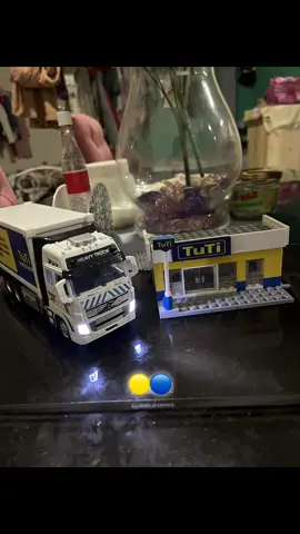 Pila si alcanzaste los tuyos jaja 😮‍💨😮‍💨#videoviral #tuti #ecuador🇪🇨 #🟡🔵 #juguetes #paratiiiiiiiiiiiiiiiiiiiiiiiiiiiiiii 