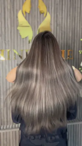 صبغة الأخصائية مي رياض 🤩🔥 #هندجولي #منصة_الاضواء_اكسبلور #صبغة_الشعر  