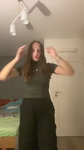 It’s bad but the dance is so fun🤭 #chcibytveforyoudopiči🔥 #hradeckralove #viral_video 