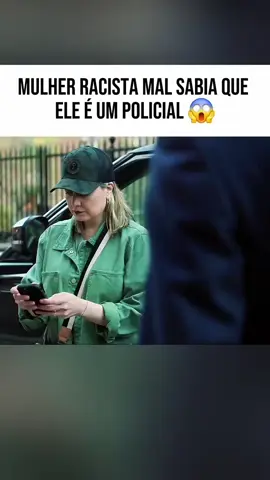Ela foi r4cist4 com um policial . . . . . . . . . . . . #filmes #cortes #fyp #viral #tiktok 