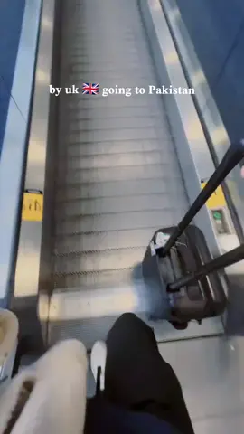 by uk 🇬🇧 going to Pakistan  . . #uk #foryou #firyou  . . @𝐙𝐎𝐎𝐌𝐈𝐍𝐆🫀 @MALIK @It’s me @👽𝙇𝙪𝙘𝙞𝙛𝙚𝙧༆☠👿 @king 🖤🤍💚shaysta 💚🤍🖤A❣️k @🔥⃟⃝❤️𝐒𝐏𝐎𝐆𝐌𝐀𝐈🍁 @SK| 👶 |MASOOM @𝓐𝓵𝓲𝔂𝓪_𝓴𝓽𝓴🫀🌸 