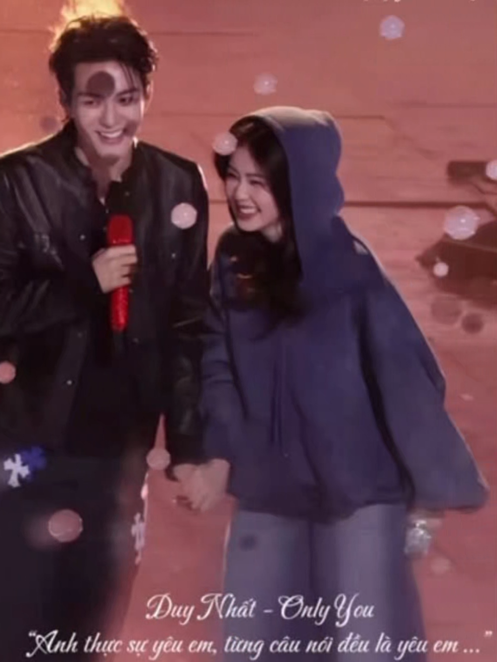 Replying to @sweetmango880 Gak mau salting sendirian 😭❤️ #bailu #zengshunxi #曾舜晞 #白鹿 #fypシ゚ 