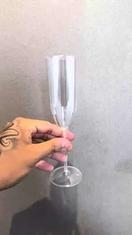 Taça espumante em acrílico  Achei na Shopee 😉  id do produto: BZH-ZXH-FMT #fimdeano#tacaemacrilico#espumante#tiktok#viral 