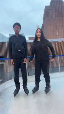 i swear im pro skater chat!#makemefamous #IceSkating#matching#steeze? 