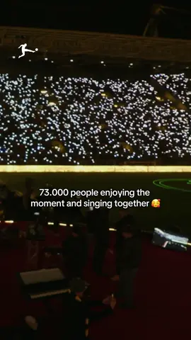 When 73.000 @Borussia Dortmund fans come together to sing Christmas songs 😍 #Bundesliga #fussball #bvb #christmas 