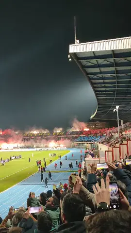 #ultras #calciocatania🔴🔵 #catania🔵🔴 #napolinelcuore #vulcano 