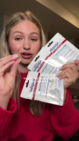 The perfect holiday gift for yourself & loved ones 🎄✨ #christmasgiftforher #stockingstuffer #aquaphor #aquaphormybsf #footmask @AquaphorUS 