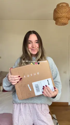 @BURGA ❄️🎀🖤🐆 #burga #haul #unboxing #winteressentials #phonecase 