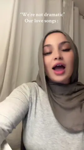 Samhili walili over Justin beiber anyday 