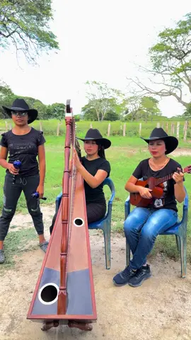 @🚘Julieccis_Santaella🎒🚘 @💫SANTAELLA💫 @Yosmar Cabrera #julicuatrista4 