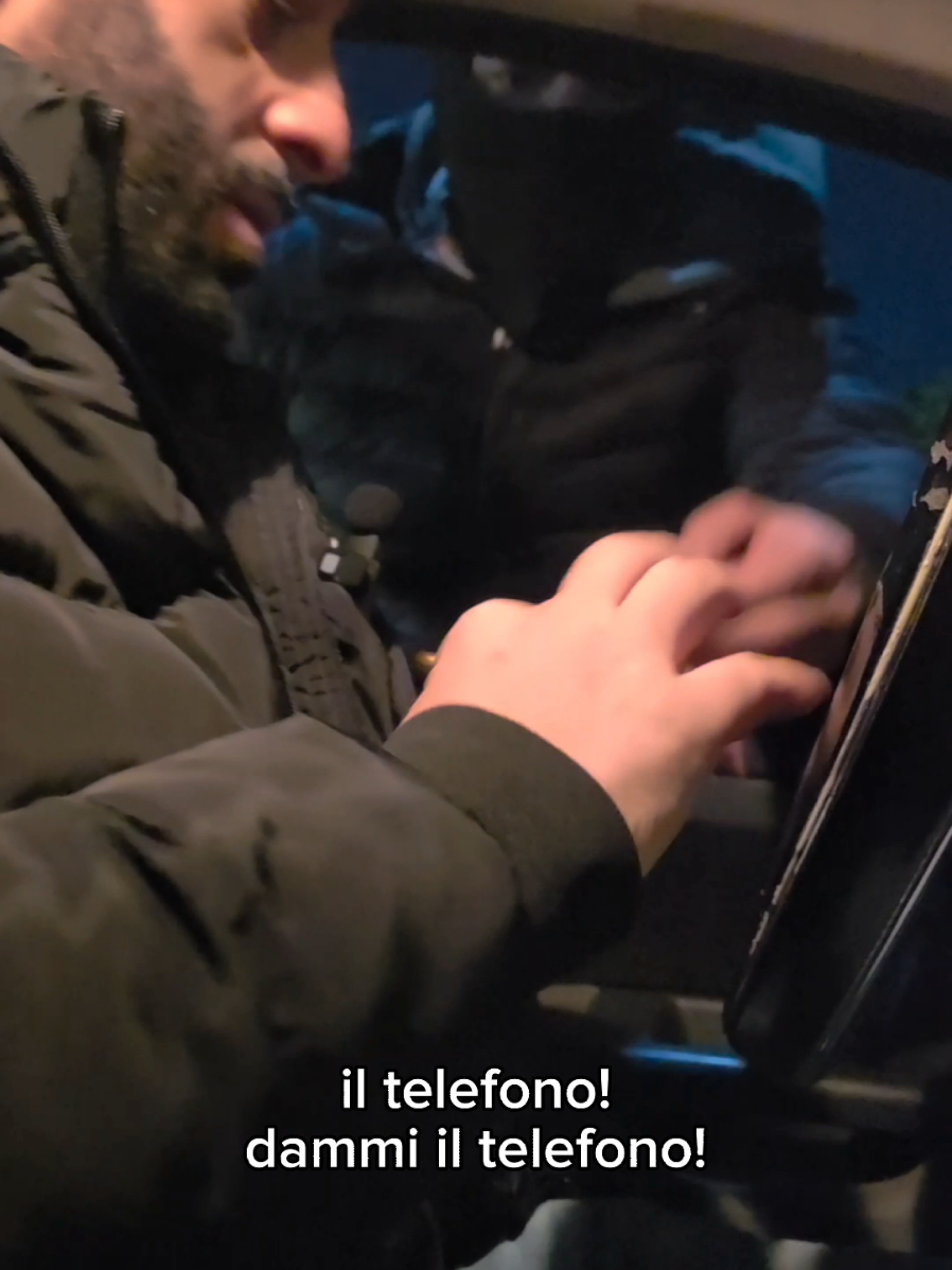 #massimocerbone #napoli #viral #news 