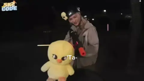 Pasa el botiquín 😳🔥#StrayKids #Viral #fyp #skzcode #doitstraykids @TikTok 