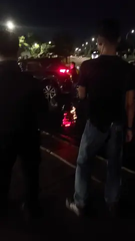 makassar dini hari... 📍bundaran kolam CPI @infokejadianmks_  @makassarhariini  #makassar #cpimakassar #infokejadianmakassar #makassarviral 