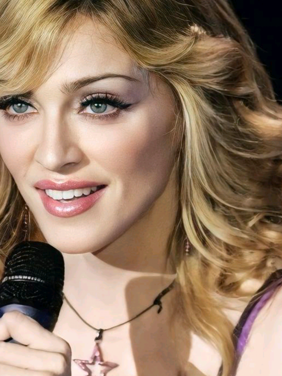 MADONNA - HUNG UP  #MADONNA #hungup #IA 