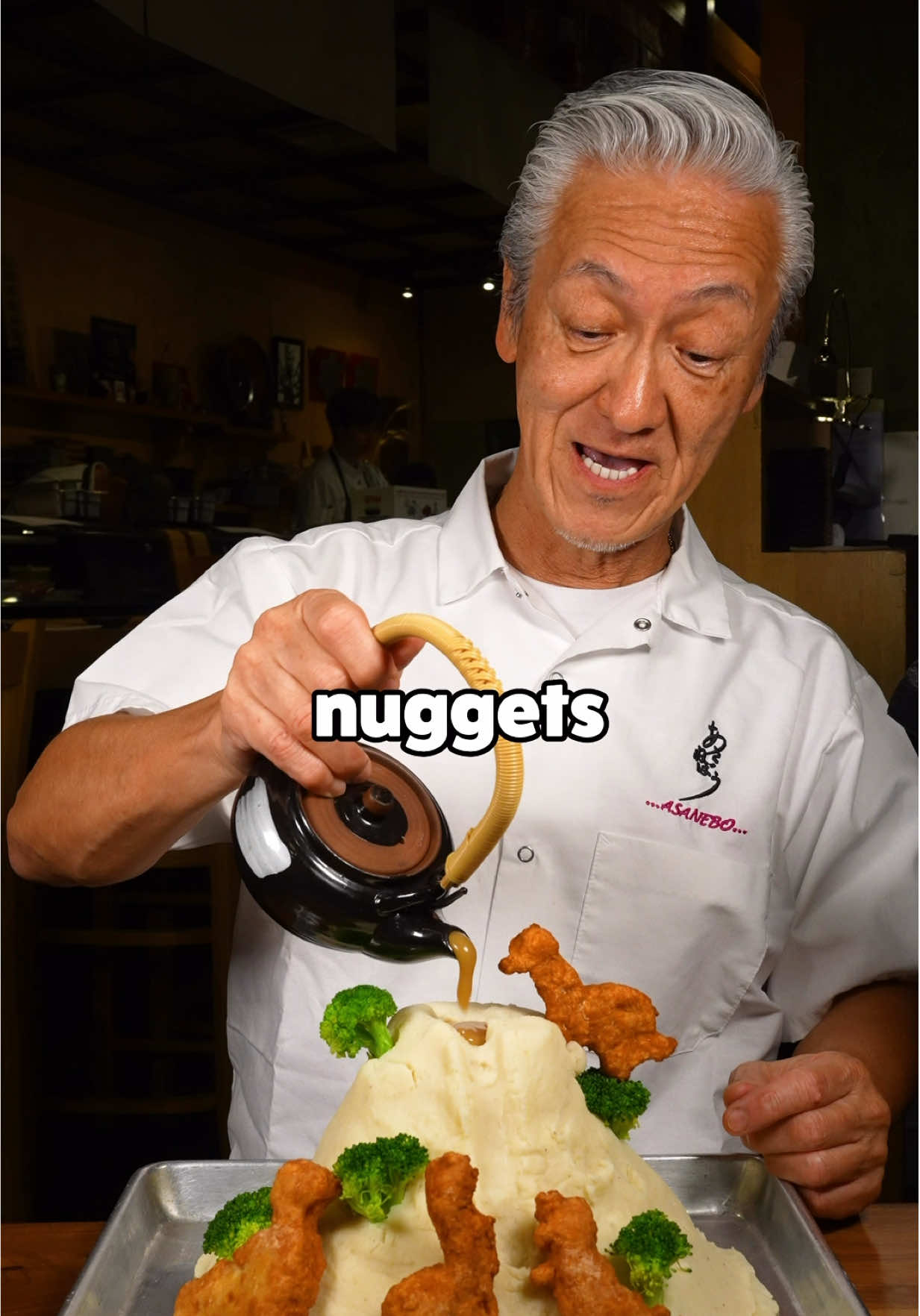 My Favorite Midnight Snack…🤫😭 Giant Dino Nuggets With Mashed Potatoes and Gravy Volcano, Asanebo Style! 👍  #japanesefood #asmrcooking #asanebostyle #funny 