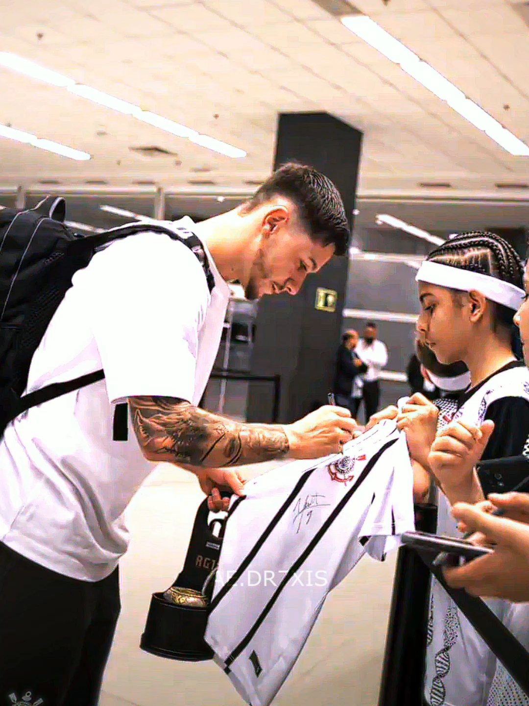 Garro + Hungria = perfeição! | Entrem no link da minha bio! || #rodrigogarro #garro #edit #aftereffects #corinthians #fy #foryou