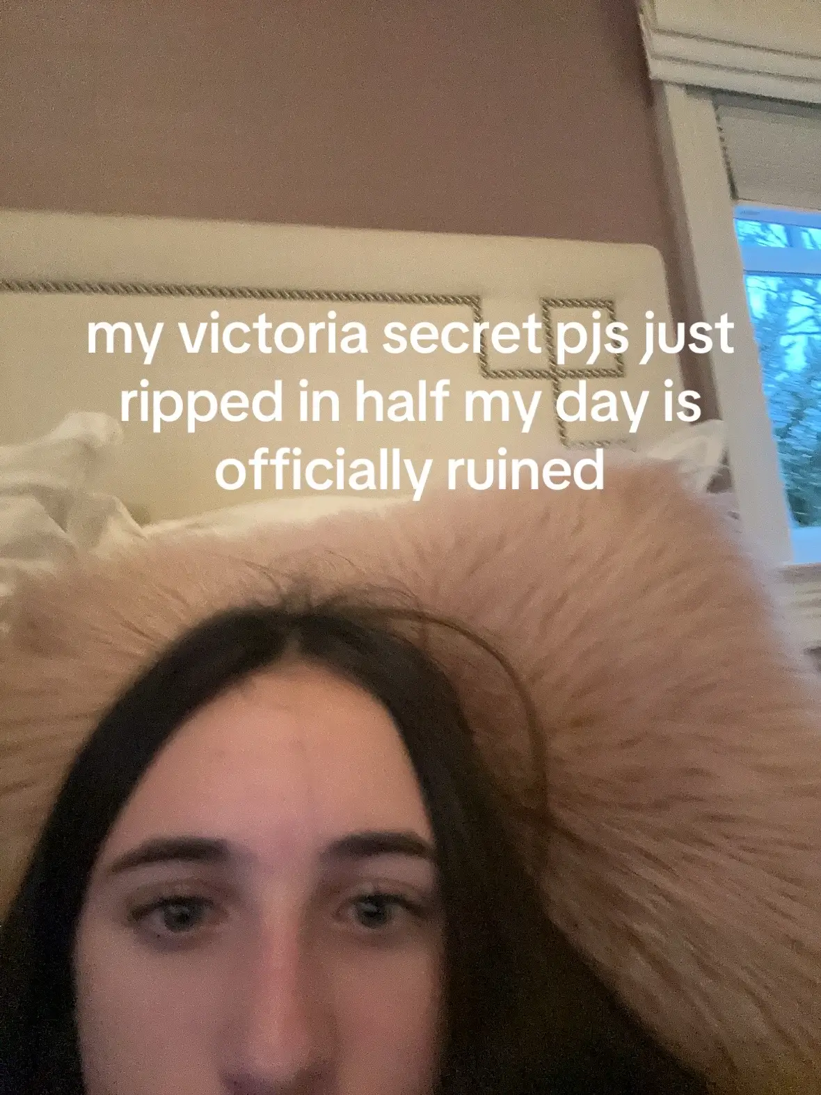 @Victoria’s Secret 