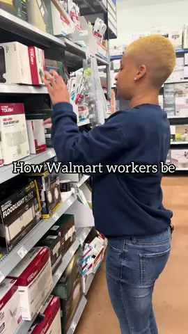 How Walmart workers be😂 #foryou #foryoupage #fypシ゚viral #fypシ #fyp @brookzxx 